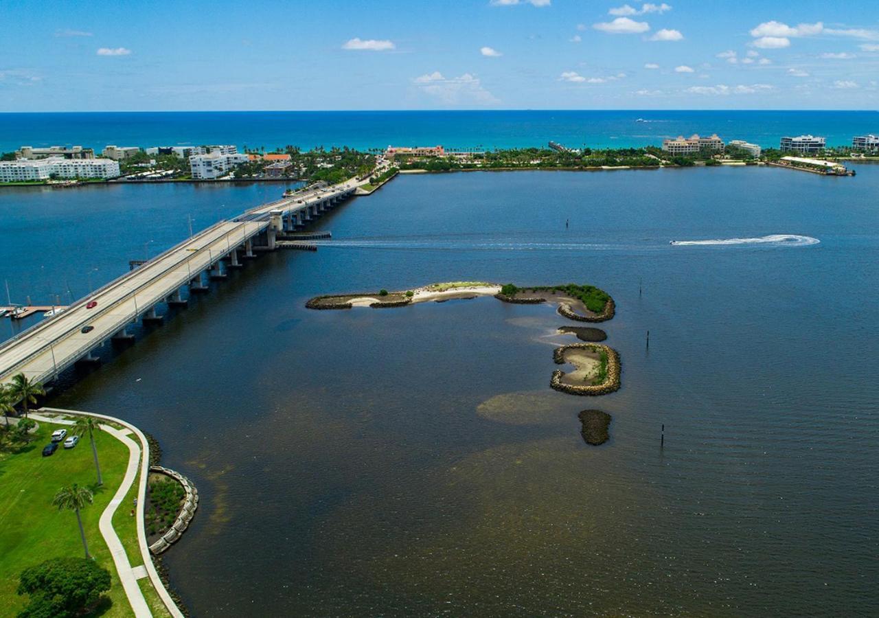 M Lake Worth Beach: Modern Villas with Retro Charm Near Palm Beach Exterior photo