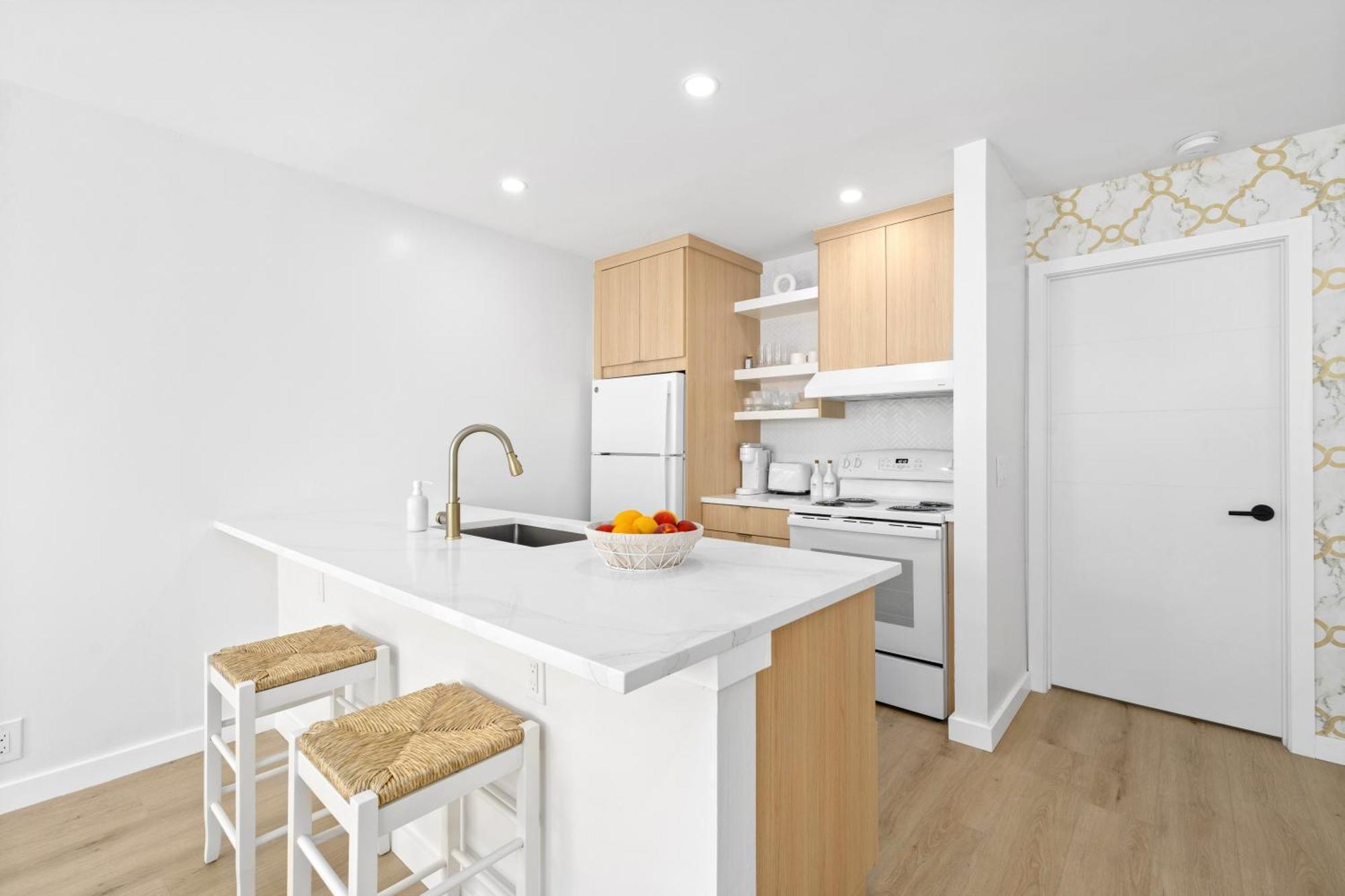 M Lake Worth Beach: Modern Villas with Retro Charm Near Palm Beach Exterior photo